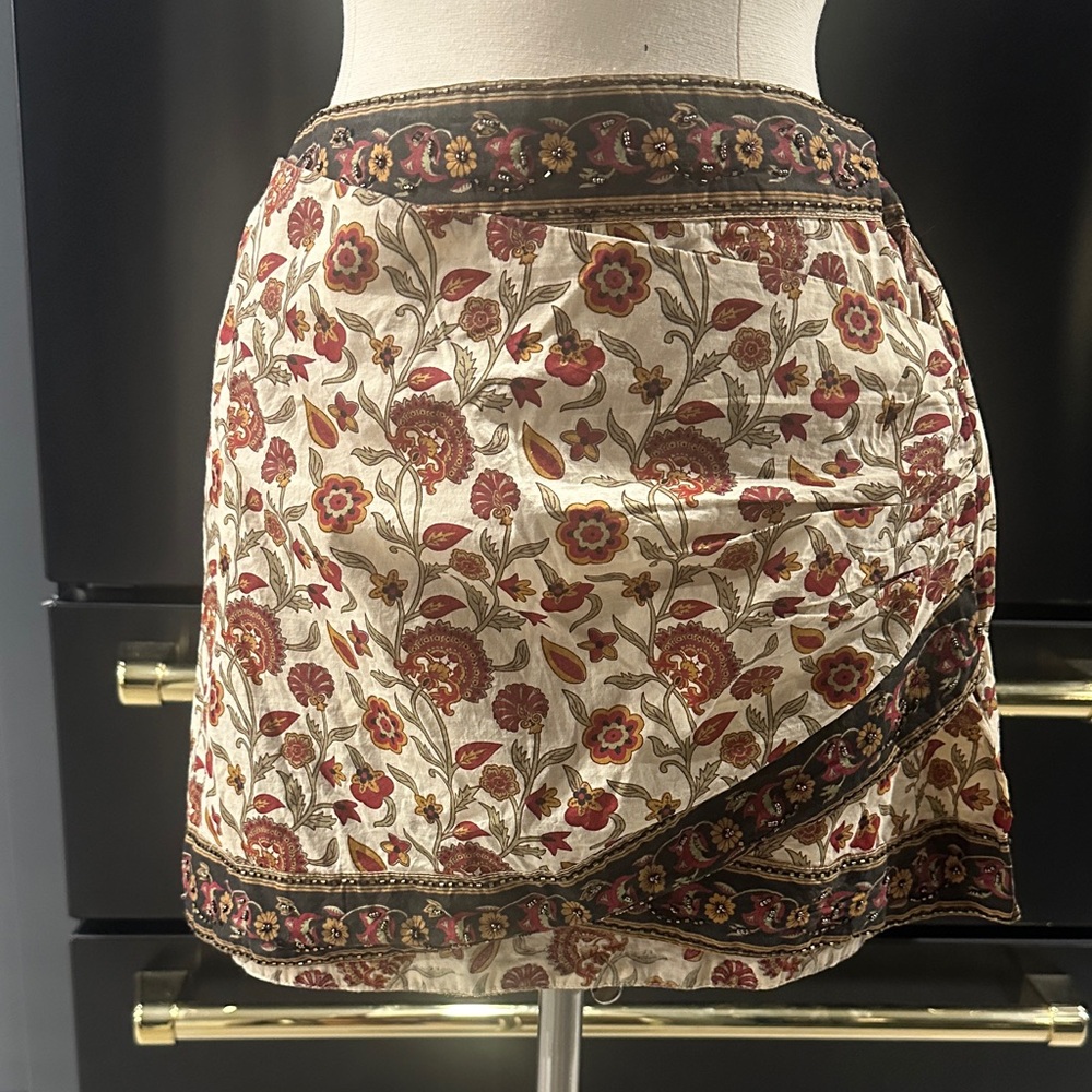 Zara Paisley Mini Skirt W/Beaded Edge- Cream and Red
